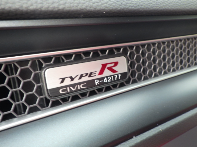 Honda Civic Type R photo 7