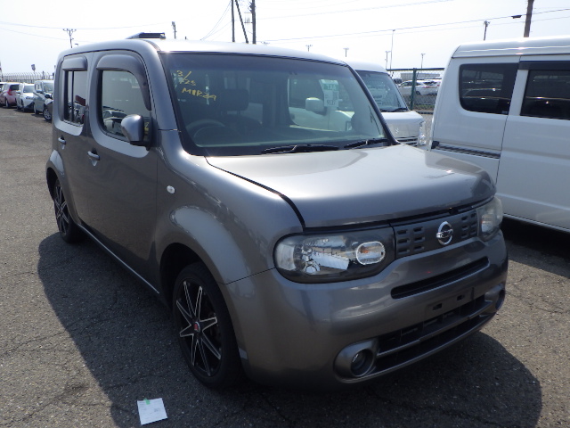 Nissan Cube photo 1
