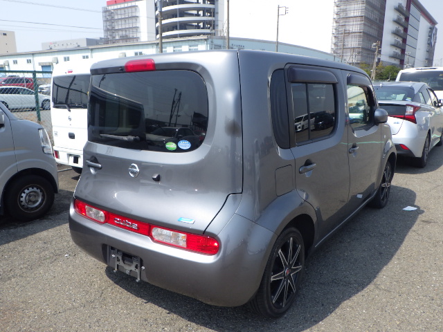 Nissan Cube photo 4